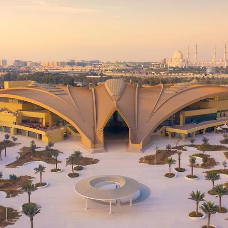 Erth Abu Dhabi Hotel Exteriér fotografie